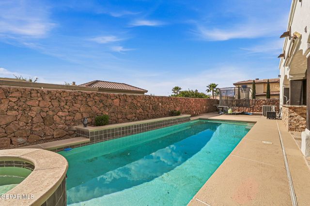899 Cortona Place, El Paso, TX 79928