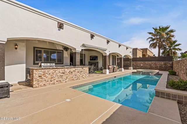 899 Cortona Place, El Paso, TX 79928
