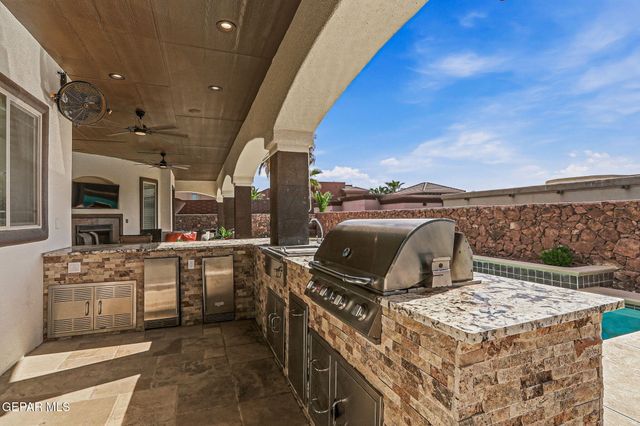 899 Cortona Place, El Paso, TX 79928