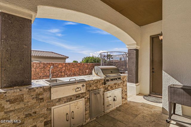 899 Cortona Place, El Paso, TX 79928