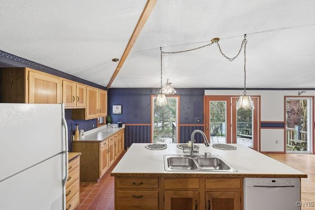 204 Eureka Drive, Manlius, NY 13104