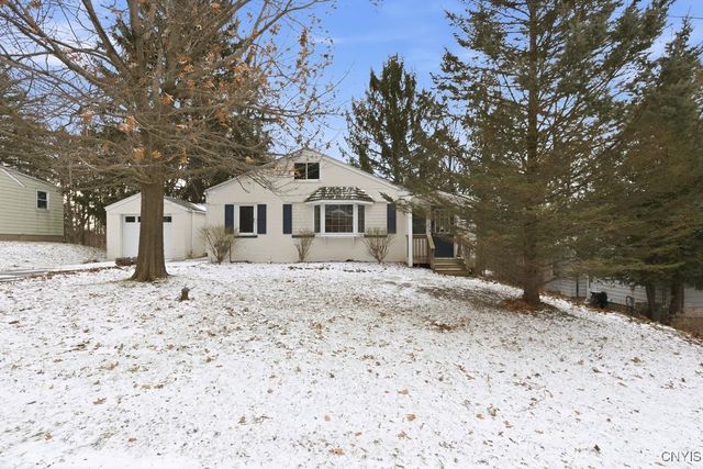 204 Eureka Drive, Manlius, NY 13104