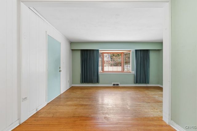 204 Eureka Drive, Manlius, NY 13104