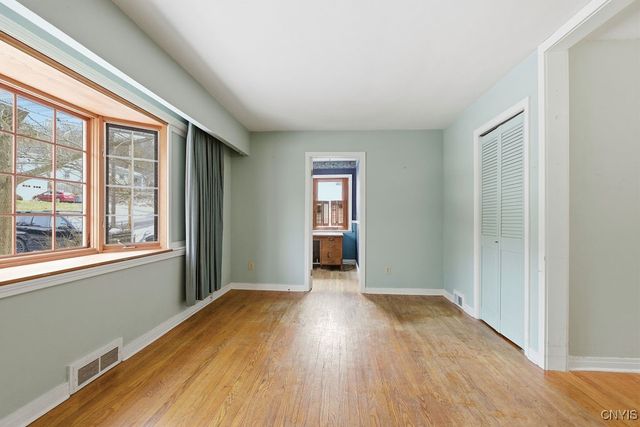 204 Eureka Drive, Manlius, NY 13104