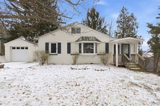 204 Eureka Drive, Manlius, NY 13104