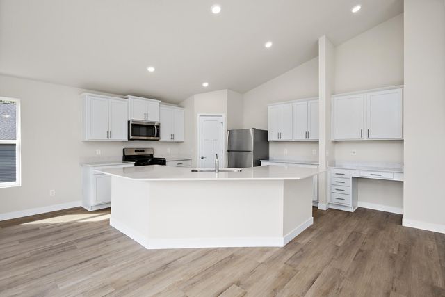 7704 Birch Street, Clear Lake, MN 55319