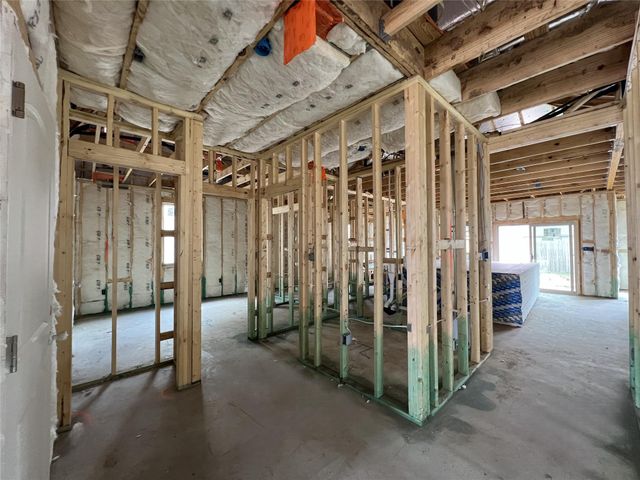 327 Willow Heights DR, Hutto, TX 78634