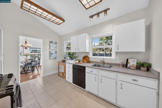 3216 Rogers Ave, Walnut Creek, CA 94597
