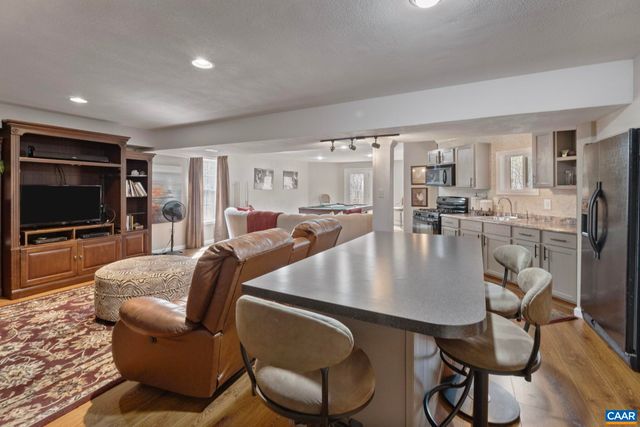 1309 MIDDLE RIVER RD, Stanardsville, VA 22973