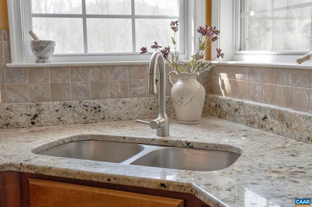 1309 MIDDLE RIVER RD, Stanardsville, VA 22973