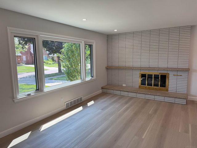 13128 Talbot Avenue, Huntington Woods, MI 48070