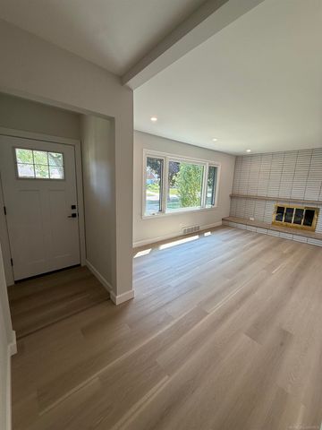 13128 Talbot Avenue, Huntington Woods, MI 48070