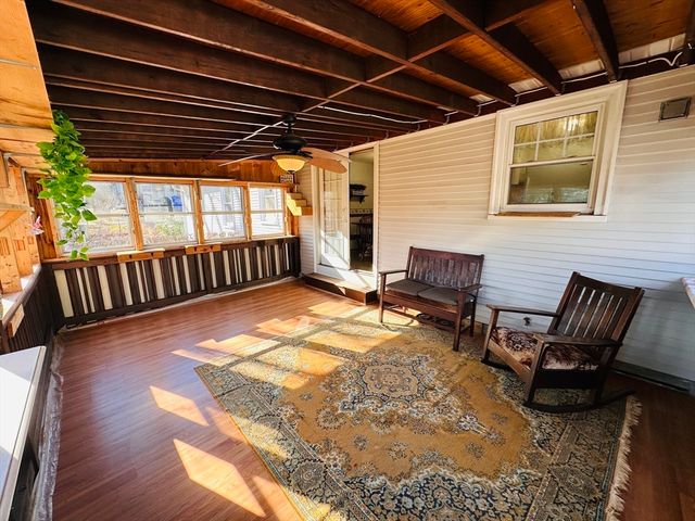 41 Kerry Dr, Springfield, MA 01118