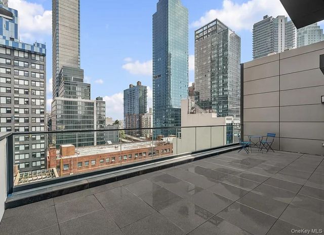 4262 Hunter Street 10A, Long Island City, NY 11101