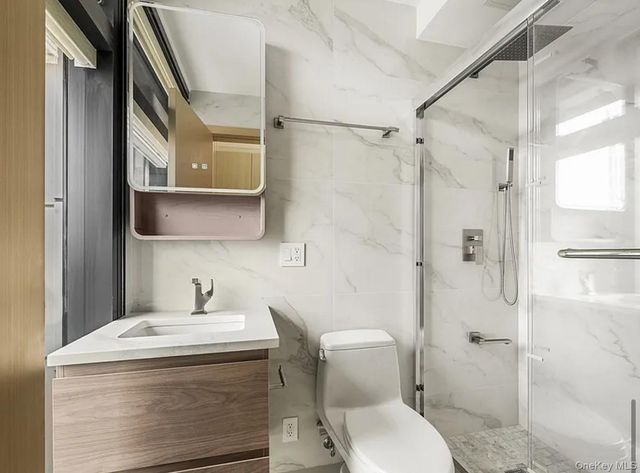 4262 Hunter Street 10A, Long Island City, NY 11101