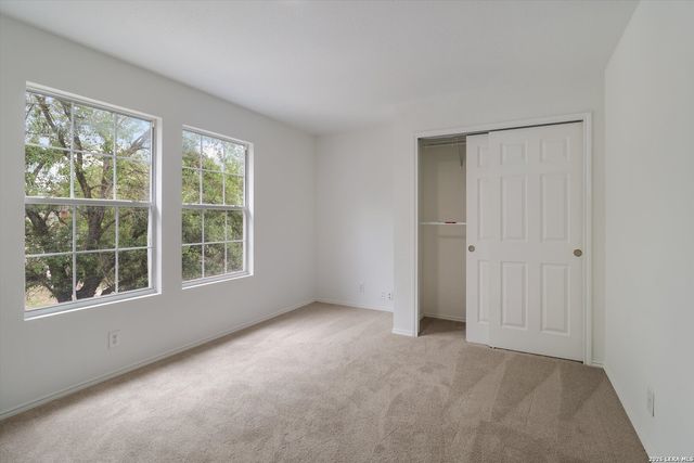 7827 Oakdale Park, San Antonio, TX 78254