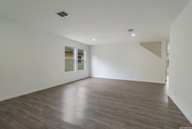 7827 Oakdale Park, San Antonio, TX 78254