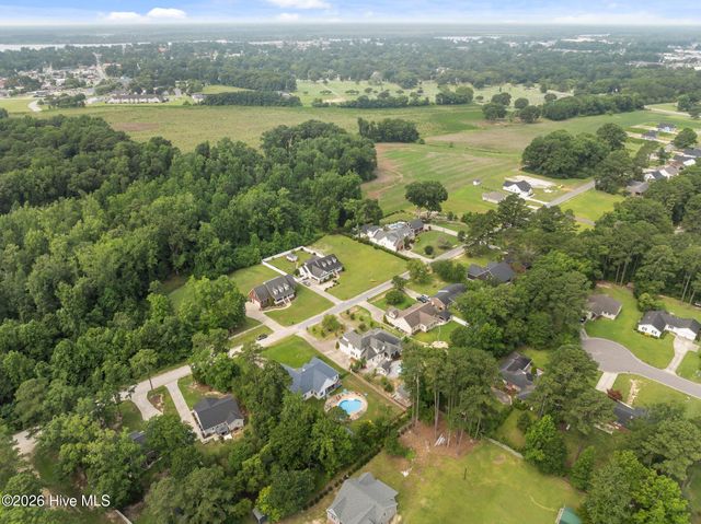 414 Crown Drive, Washington, NC 27889