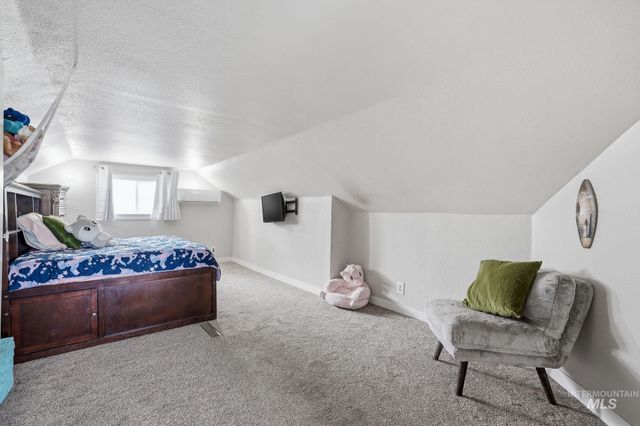 17063 N Midsummers Ln, Nampa, ID 83687