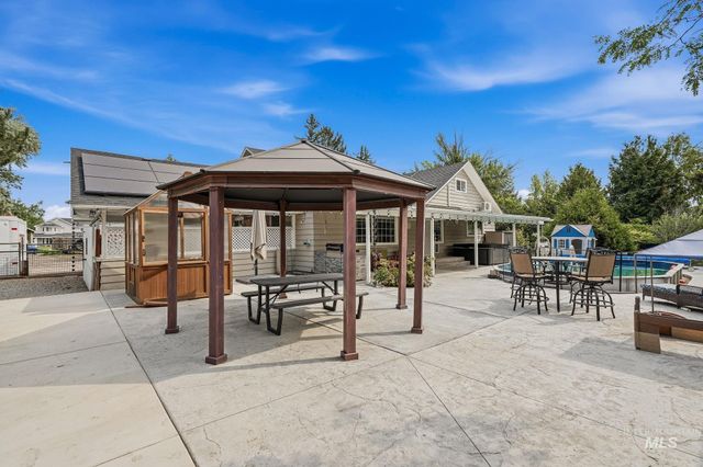 17063 N Midsummers Ln, Nampa, ID 83687