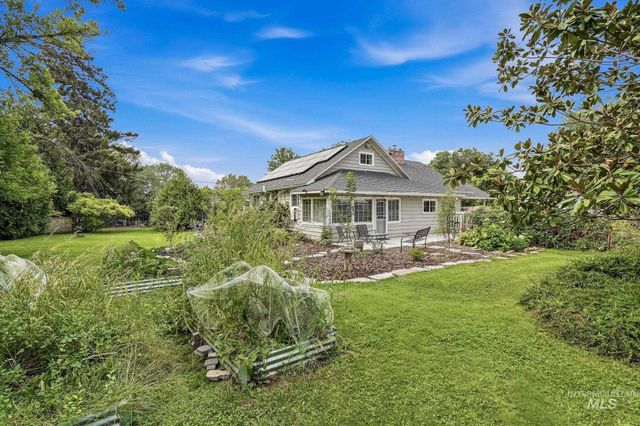 17063 N Midsummers Ln, Nampa, ID 83687