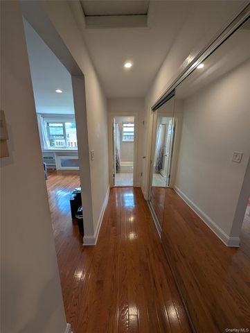 15048 Jewel Avenue 70B, Flushing, NY 11367