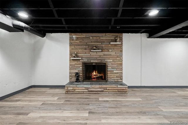 11215 Chippewa Drive, Warren, MI 48093