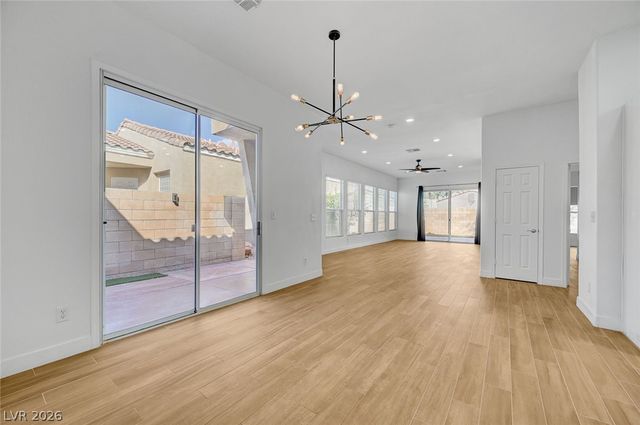 9194 Penn Station Street, Las Vegas, NV 89123