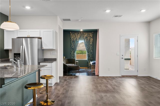 340 Larksong Avenue, Henderson, NV 89011