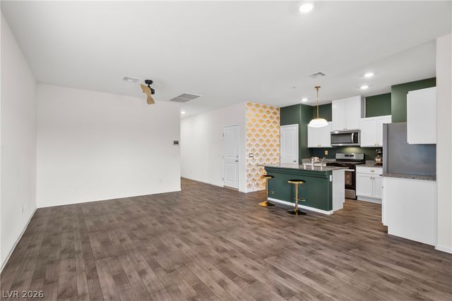 340 Larksong Avenue, Henderson, NV 89011
