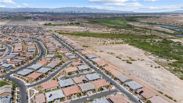 340 Larksong Avenue, Henderson, NV 89011