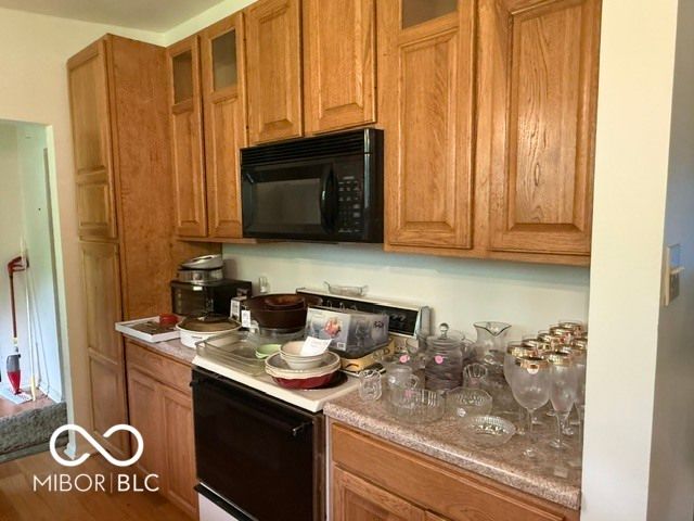 8625 Rosewood Lane, Indianapolis, IN 46240