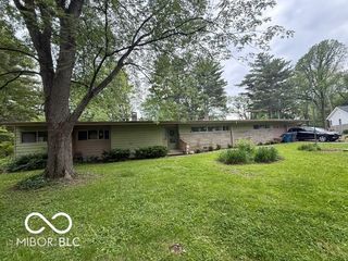 8625 Rosewood Lane, Indianapolis, IN 46240