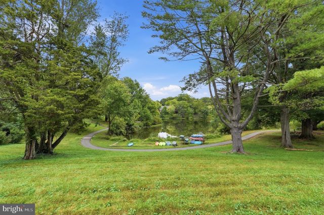 5537 KENDRICK LN, Burke, VA 22015