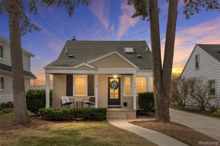 218 S Gainsborough Avenue, Royal Oak Charter Township, MI 48067