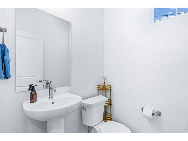 5174 Rendezvous Pkwy, Timnath, CO 80547