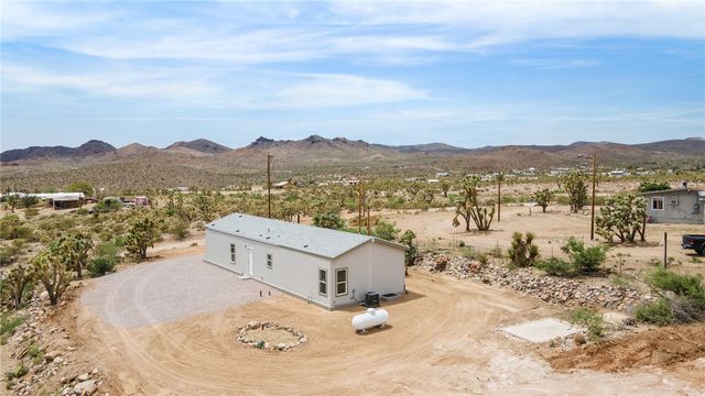 16500 N Ladera Drive, Dolan Springs, AZ 86441