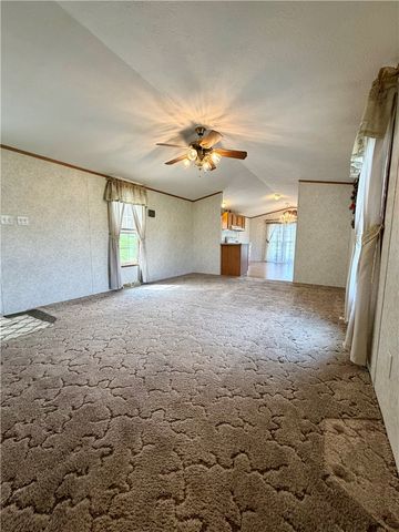 450 Old Scales Rd, South Franklin, PA 15301