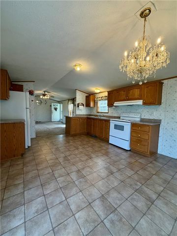 450 Old Scales Rd, South Franklin, PA 15301