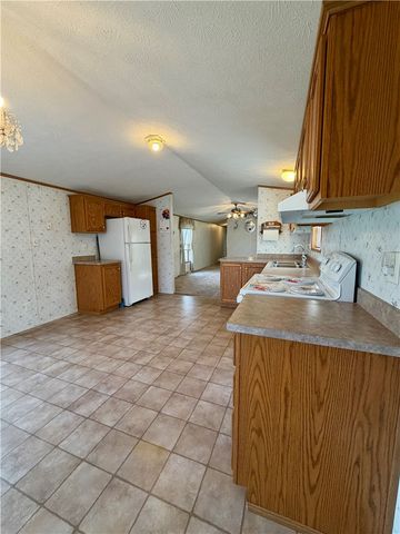 450 Old Scales Rd, South Franklin, PA 15301