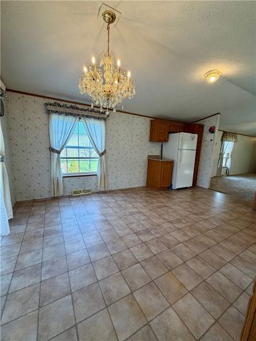 450 Old Scales Rd, South Franklin, PA 15301