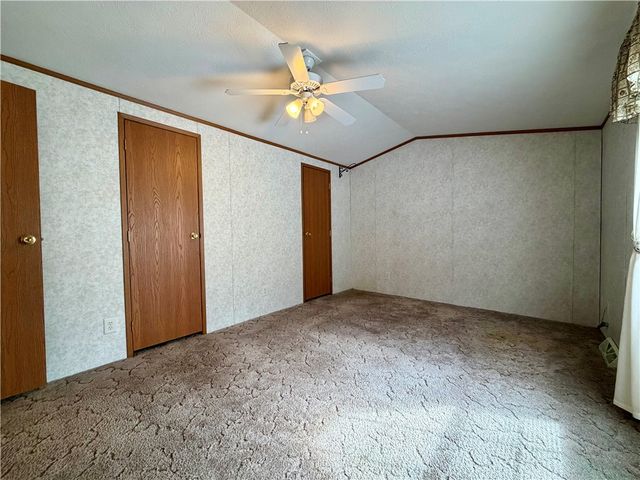 450 Old Scales Rd, South Franklin, PA 15301