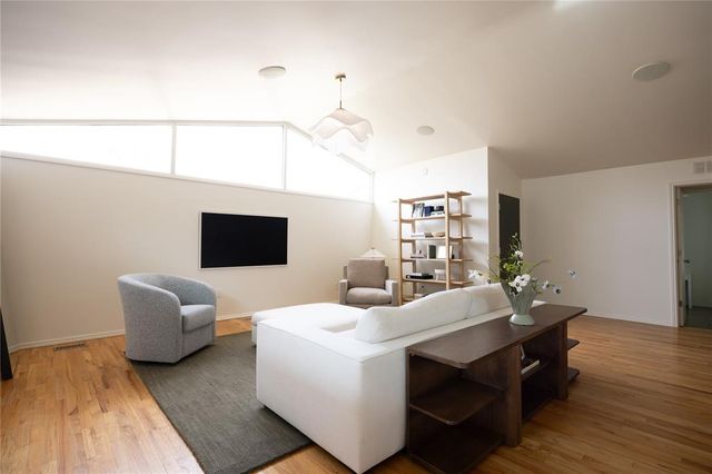 2216 NW 56th Terrace, Oklahoma City, OK 73112