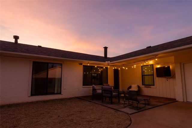 2216 NW 56th Terrace, Oklahoma City, OK 73112