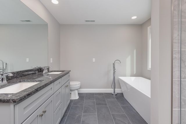 821 Cross Country Road, Pembroke, NH 03275