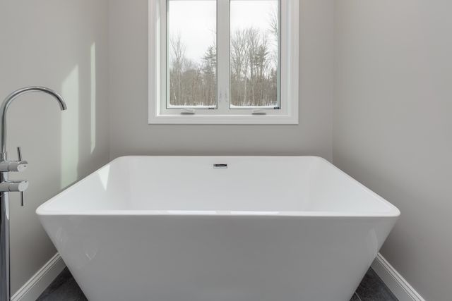 821 Cross Country Road, Pembroke, NH 03275