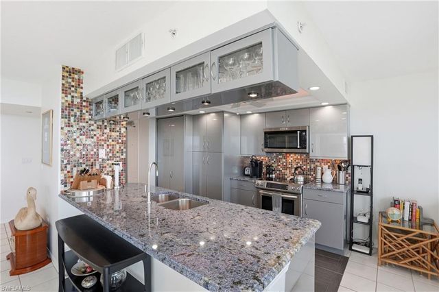 6101 Pelican Bay BLVD # 805, Naples, FL 34108