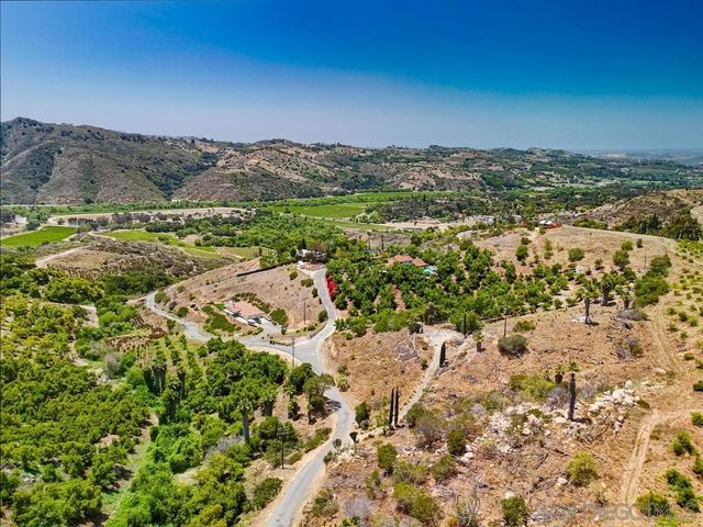31675 Rancho Amigos Rd, Bonsall, CA 92003