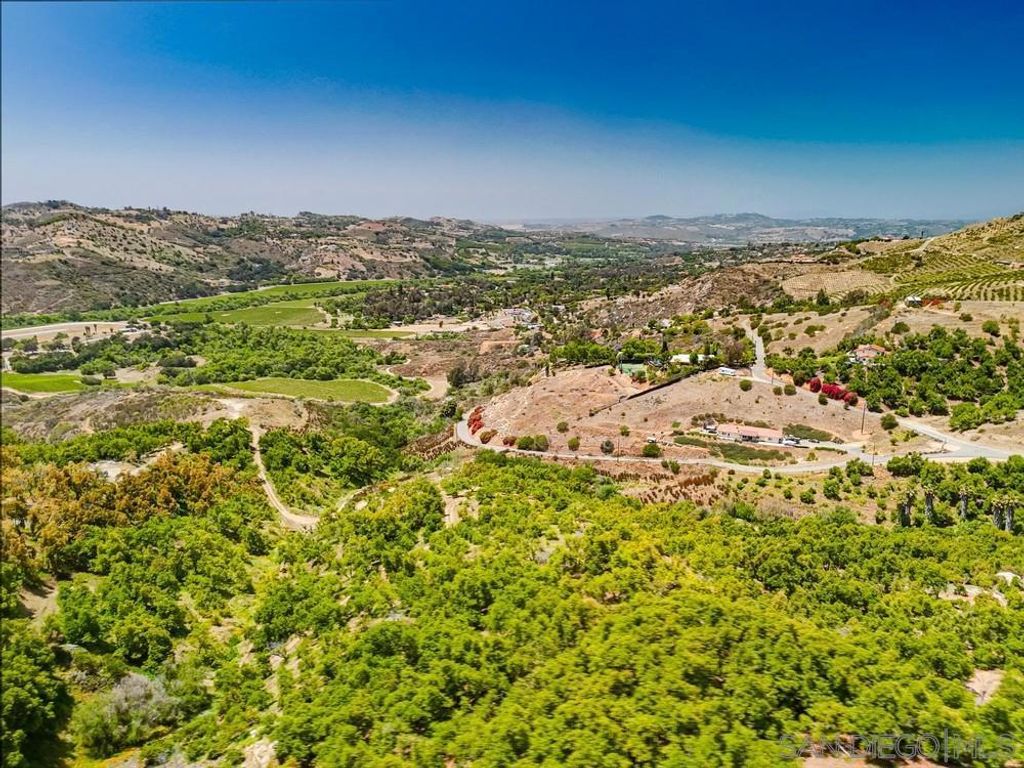 31675 Rancho Amigos Rd, Bonsall, CA 92003 — photo 5