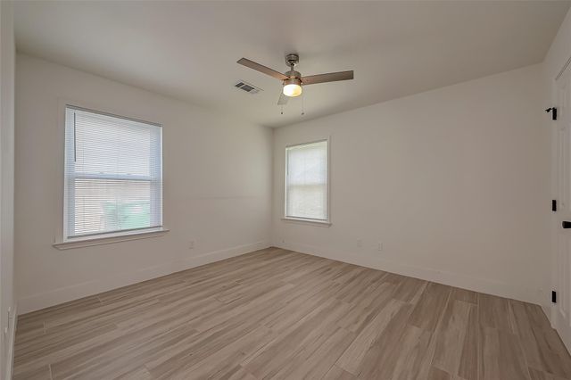 915 Adele Street, Houston, TX 77009